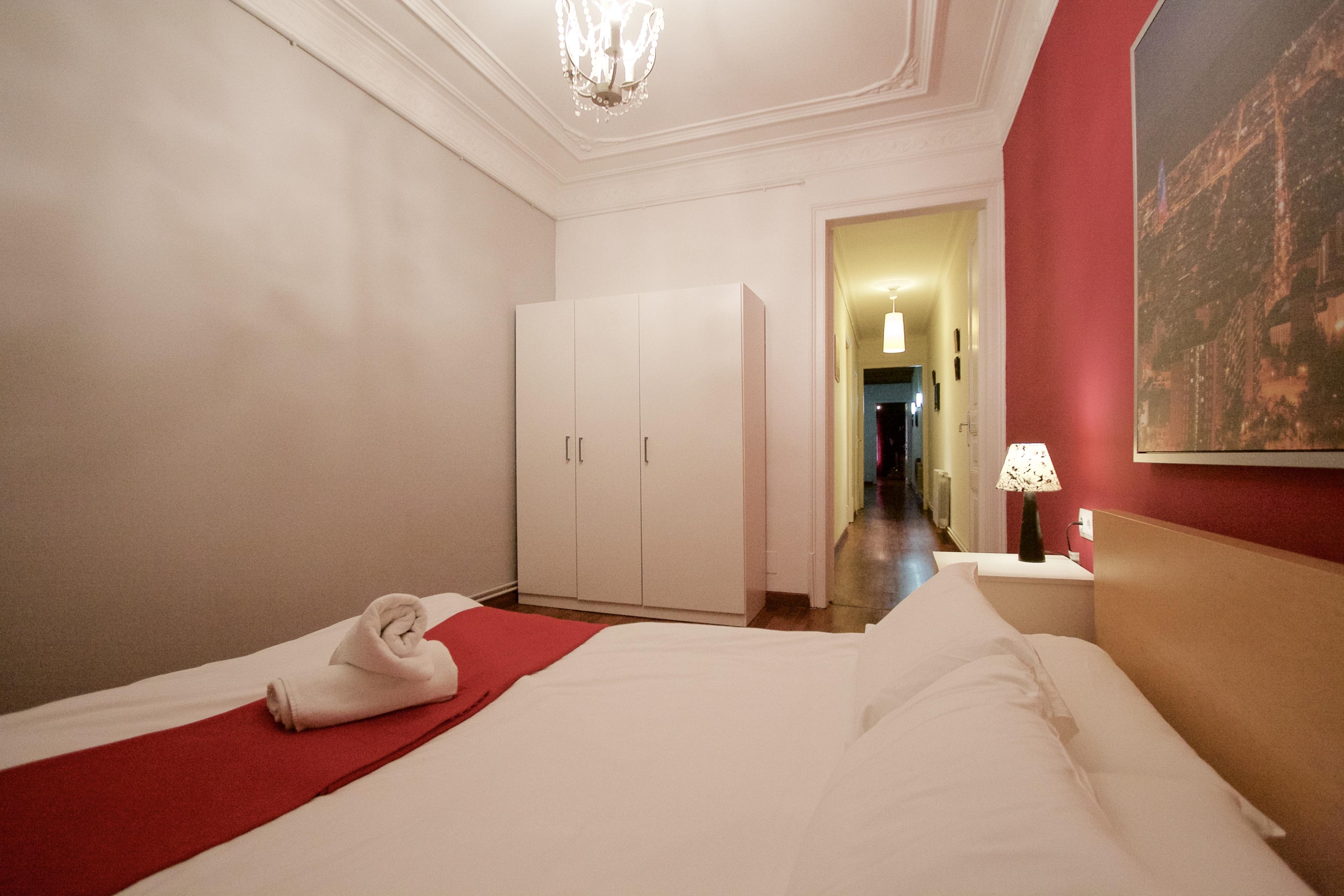 ברצלונה La Pedrera Residence מראה חיצוני תמונה